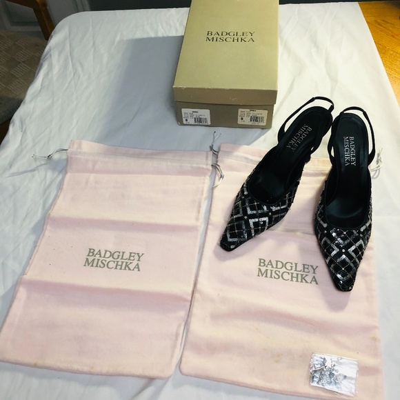 Badgley Mischika Black Heels With Beads and Sequin - Picture 3 of 12